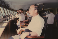 “看书和补觉”是父亲正在家